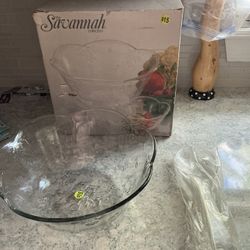 Anchor Hocking Savannah Clear Glass Large Salad Serving Bowl Floral Design Vtg