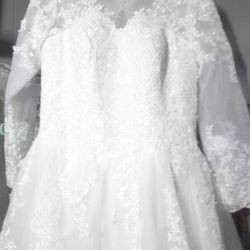 Wedding Dress  Don't Know Who Made It