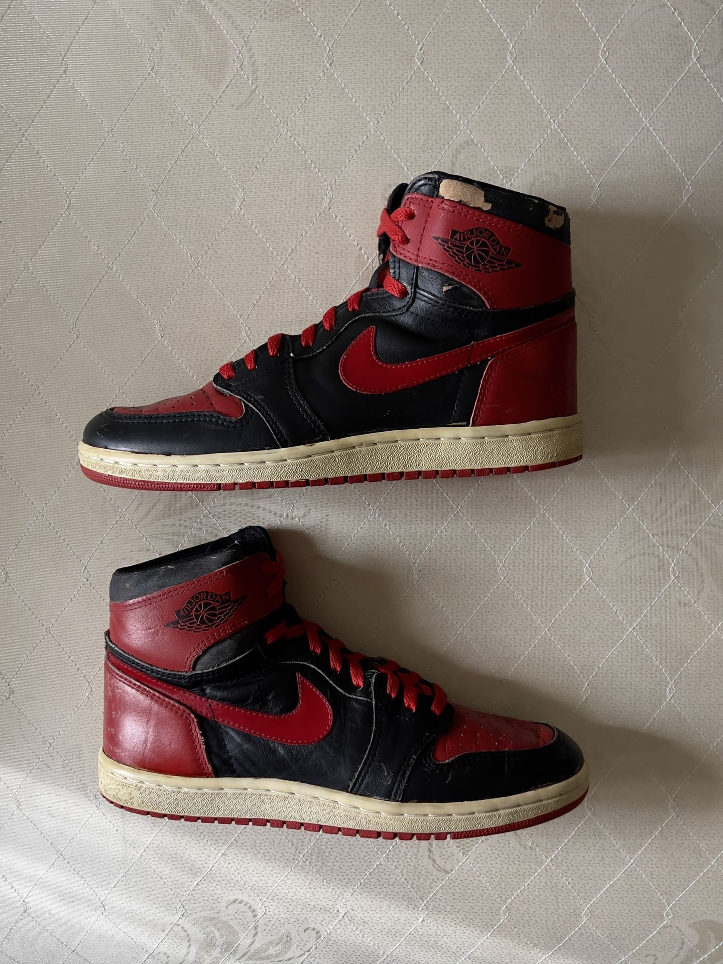 OG 1985 Jordan 1 “Bred” Size 9