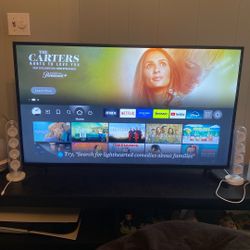 INSIGNIA 4K UHD 43-inch Class F30 Series LED Smart Fire TV w/Alexa