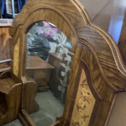DRESSER & MIRROR SET #1