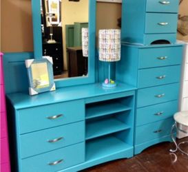 Brand New cool bedroom suite