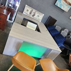 U Shape Executive Desk w/ Plexiglass 72x108x72 **Left Bridge**