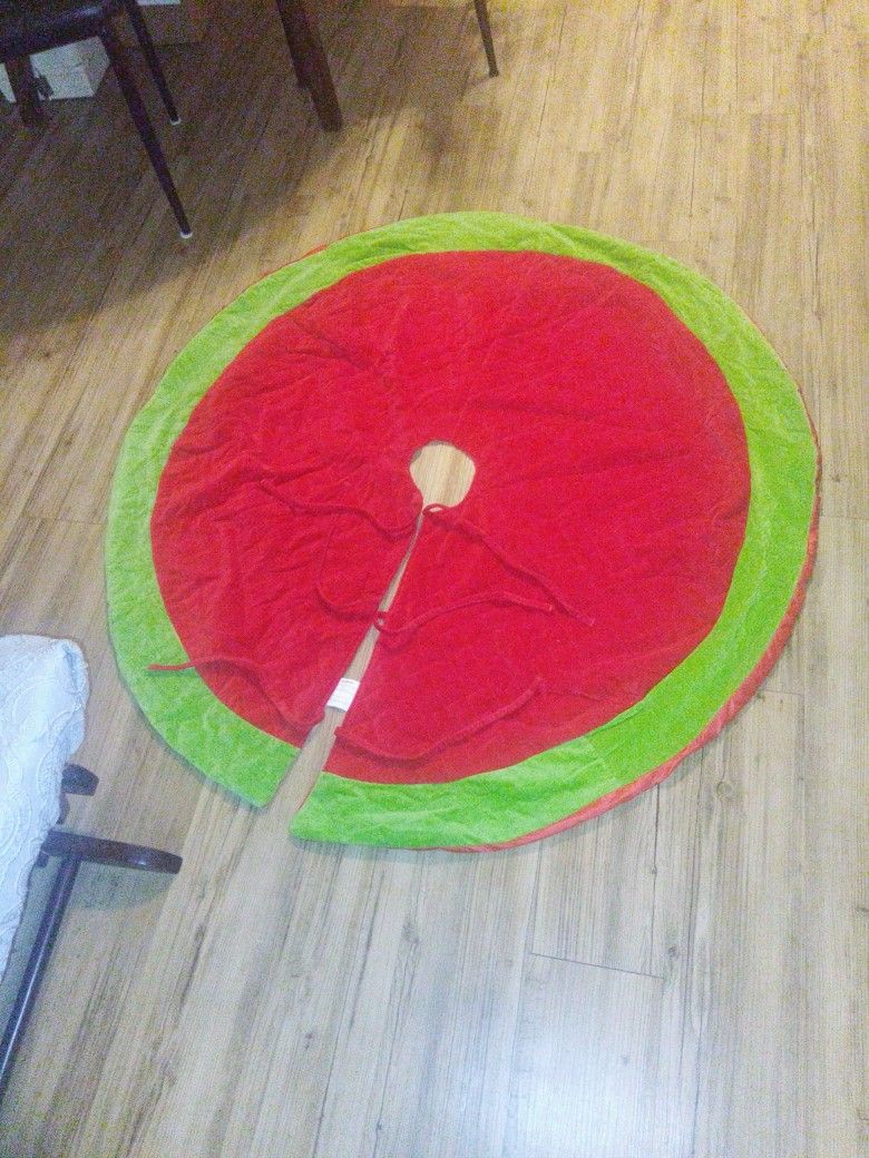 Tree Skirt Color Rojo Con Verde
