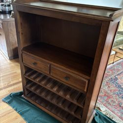 Wine / liquor cabinet