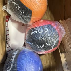 Mikolo Medicine Ball, Wall Ball,Soft Medicine Ball Set, Slam Ball for Core Training, Strength Workouts -Multi-Weight 10lbs 20ibs Exercise Balls for Ho