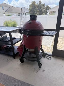 Kamado Joe Classic III - Excellent Condition
