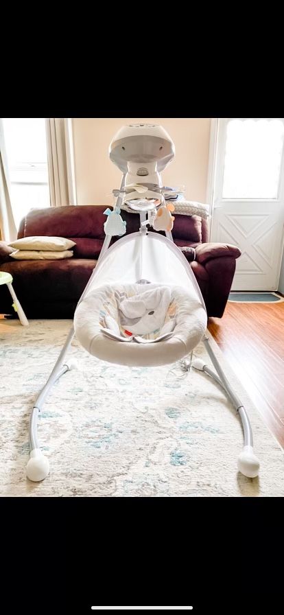 Fisher Price Sweet Snugapuppy Swing