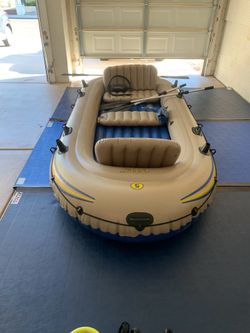 Excursion 5 Inflatable Boat