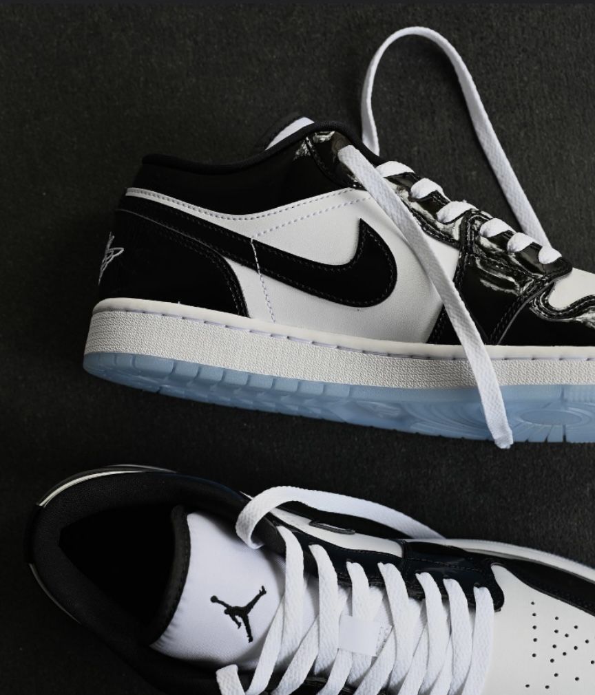 Shoes: Jordan 1 Low SE Concord