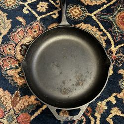 LODGE 12” Cast Iron Skillet 