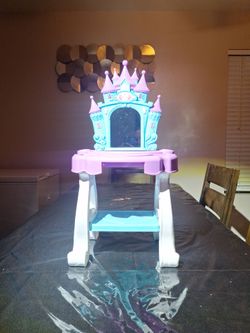 Kids vanity beauty mirror