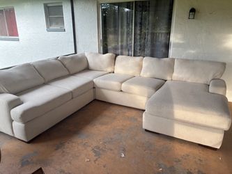Sectional couch