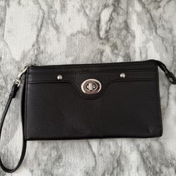 Coach Penelope Leather Zippy Wallet/Wristlet- Black