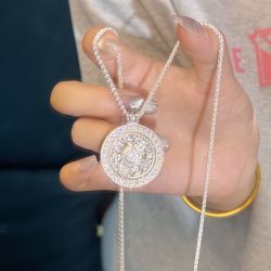 2025 new Chinese silver-plated diamond-inlaid rotating eight-treasure compass time-to-run necklace light luxury high-end necklace