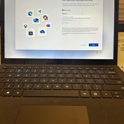 Microsoft Surface Laptop 2  8th Gen Intel® Core™ i7 Processor 512GB • 16GB RAM - Win 10