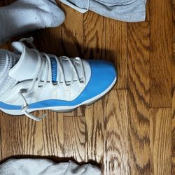 Jordan retro 11’s low 