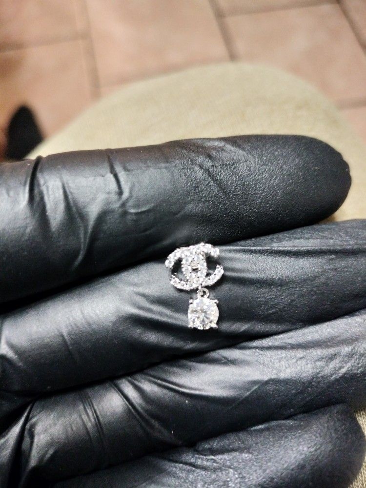 silver CC moissanite earring 