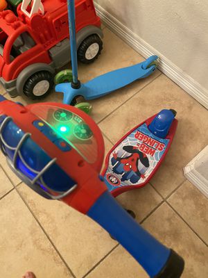 Photo Spider-Man Scooter lightly used in house $20