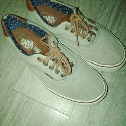 Like New Vans Sz 9.5 