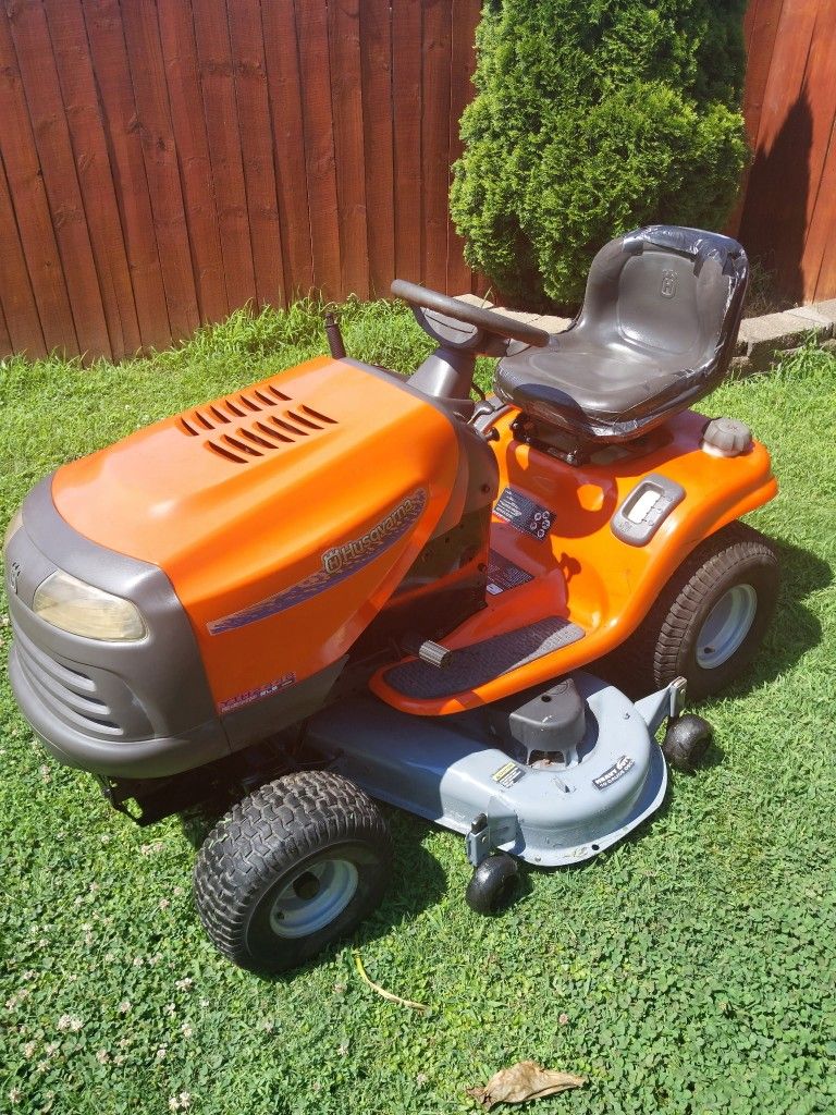 Husqvarna YTH2448 Runs great has all new belts Strong running engine 24hp 46"cut Asking $700/obo