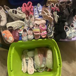 Huge Lot Of Girls Shoes Various Brands Vans Converse Disney KSwiss Crocs 40 Pair