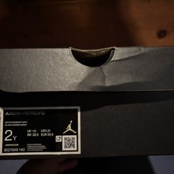Jordan 4 Midnight Navy