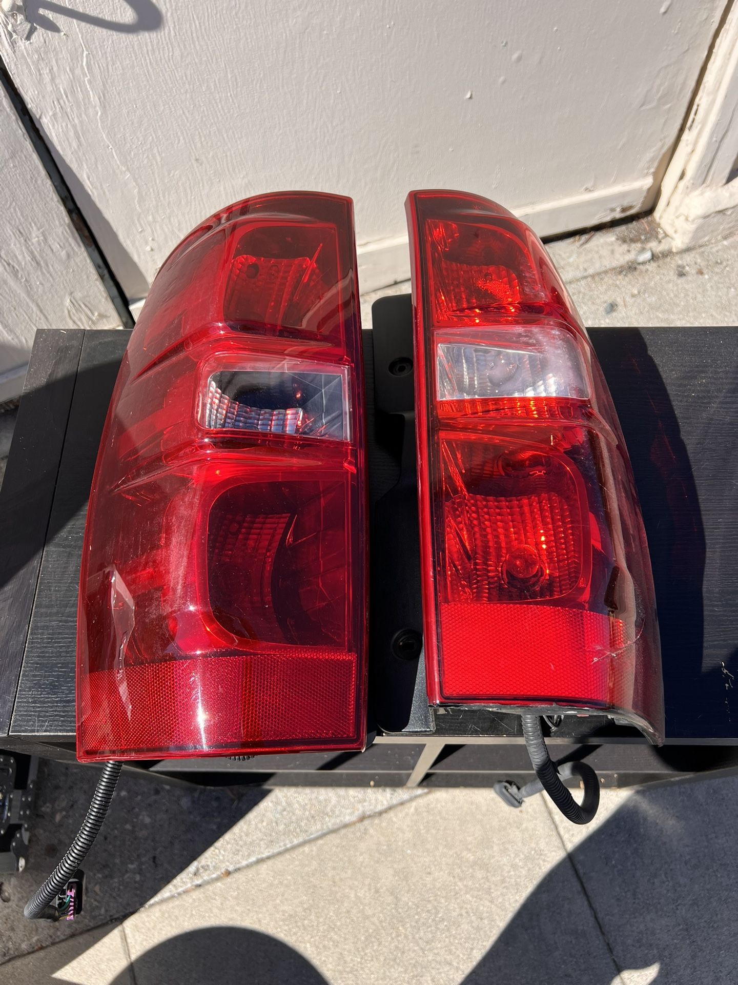 Tail Lights For Chevy Tahoe 