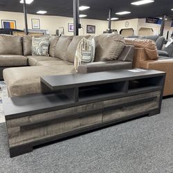 TV STAND. 🚚WE DELIVER🚚