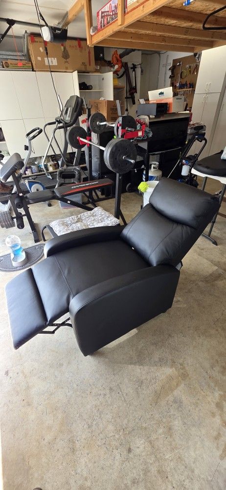 reclining sofa in good condition