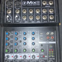 Mackie Mix 8 Mixer