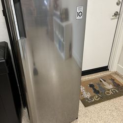 LG upright Freezer