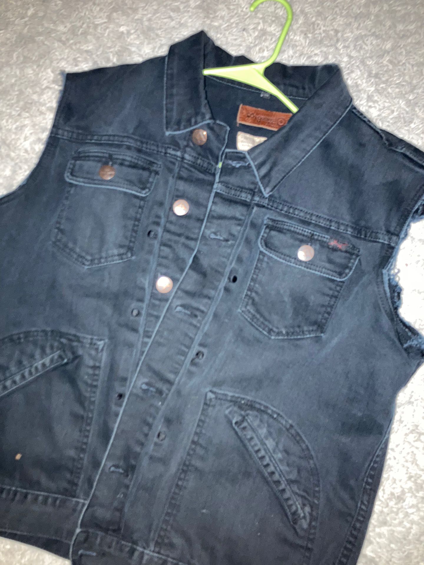 Lrg Black Cutoff Jean Vest (rare)