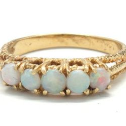 Ladies 14K Gold/Opal Ring