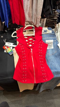 Color Red and white