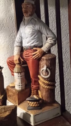 vtg liqueur statue empty
