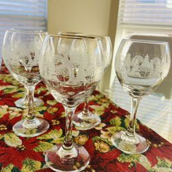 Set of 6 Glass Balloon Goblets, White Christmas Trees, Gold rim