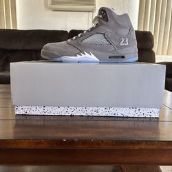 Jordan 5 Wolf Grey Size 10 1/2