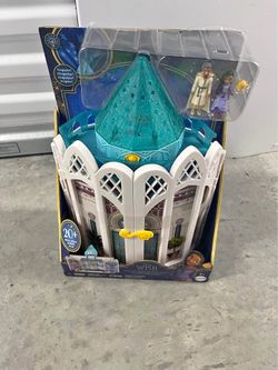 Mattel Disney Wish Toys, Rosas Castle Dollhouse Playset with 2 Posable Mini Dolls, Star Figure, 20