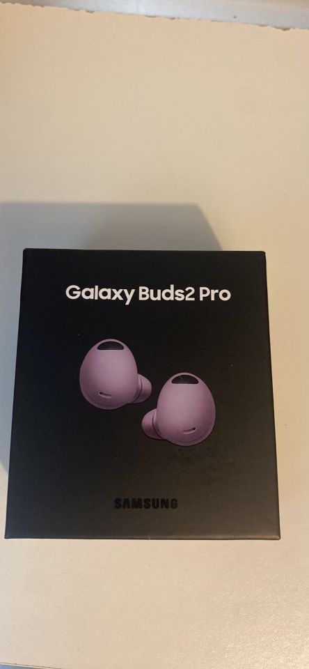 Purple Galaxy Buds2 Pro