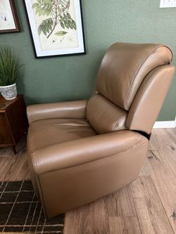 Leather Swivel Rocker Recliner by Flexsteel