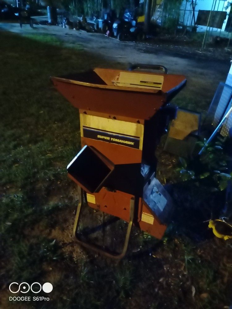 Wood Chipper 