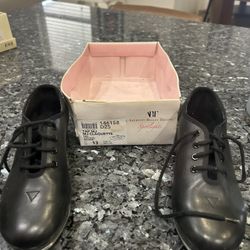Girl Tap shoes 12 1/2