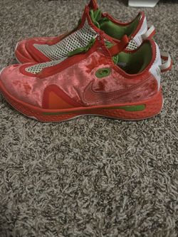Nike PG 4 Christmas Size 8