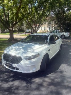 2015 Ford Taurus