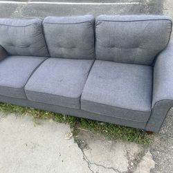 Couch In Great Shape 