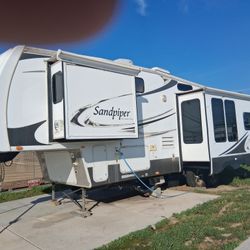 A thirty two footer for sale for nineteen thousand or best offer