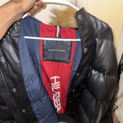 Tommy Hilfiger Coat Size Medium 