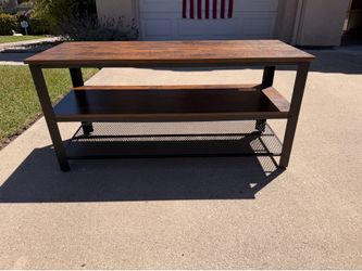 TV Stand Like New