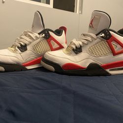 Jordan 4 Retro